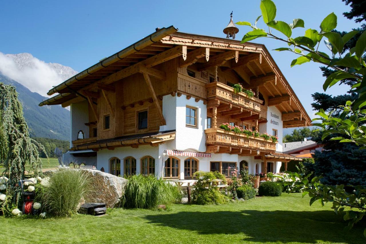 Apartment Schwarz *